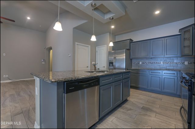 13677 Lartington Street, El Paso, TX 79928