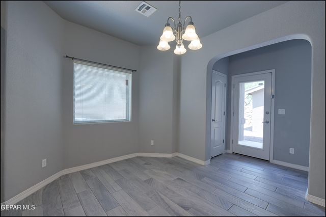 13677 Lartington Street, El Paso, TX 79928