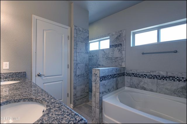 13677 Lartington Street, El Paso, TX 79928