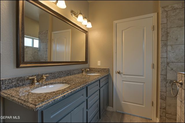 13677 Lartington Street, El Paso, TX 79928