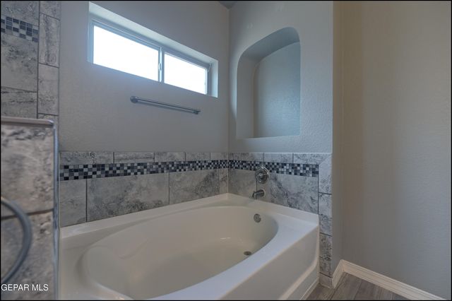 13677 Lartington Street, El Paso, TX 79928