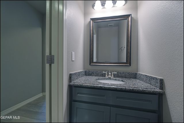 13677 Lartington Street, El Paso, TX 79928