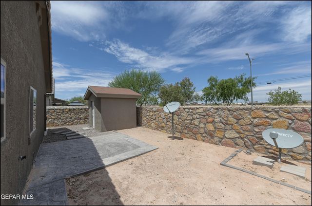 13677 Lartington Street, El Paso, TX 79928