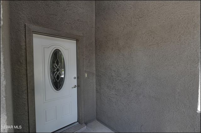 13677 Lartington Street, El Paso, TX 79928