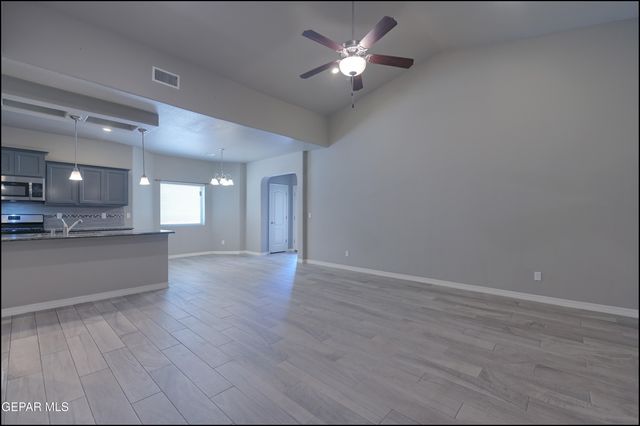 13677 Lartington Street, El Paso, TX 79928