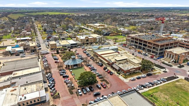 212 E Walnut Street, Celina, TX 75009