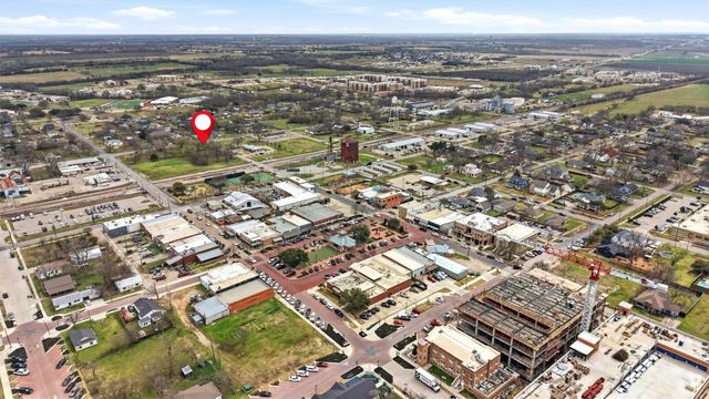 212 E Walnut Street, Celina, TX 75009