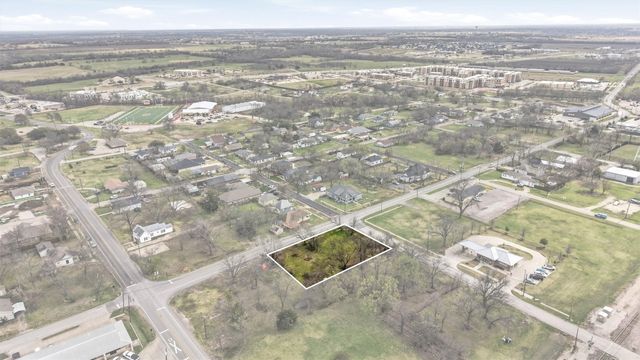 212 E Walnut Street, Celina, TX 75009