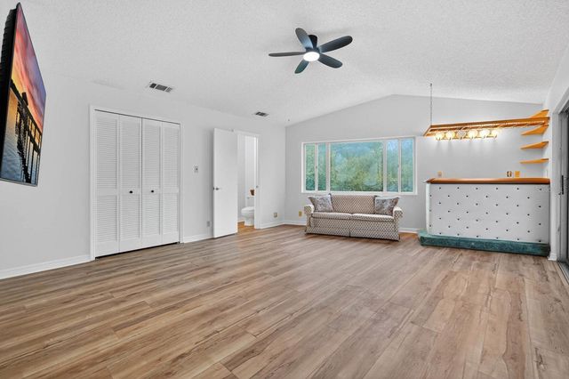 6 FOXHALL COURT, Palm Coast, FL 32137