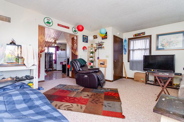 40W815 Big Timber Road, Hampshire, IL 60140