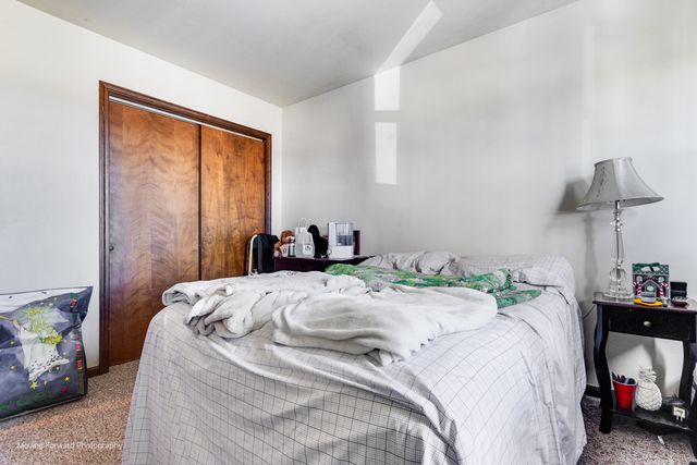 40W815 Big Timber Road, Hampshire, IL 60140