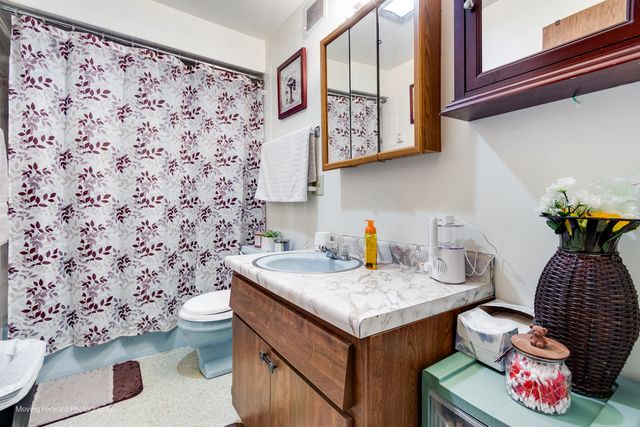 40W815 Big Timber Road, Hampshire, IL 60140