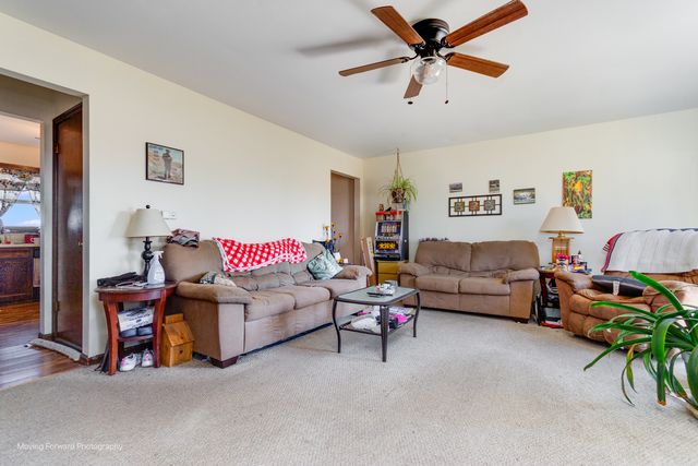 40W815 Big Timber Road, Hampshire, IL 60140