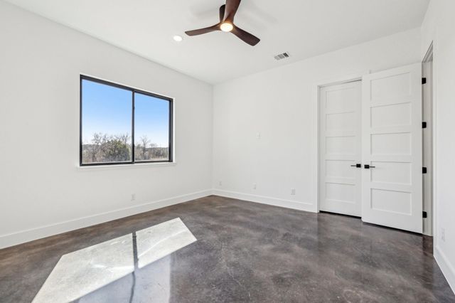 138 Cloudwood Ranch RD, Briggs, TX 78608