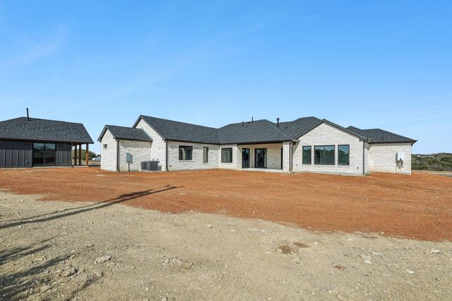138 Cloudwood Ranch RD, Briggs, TX 78608
