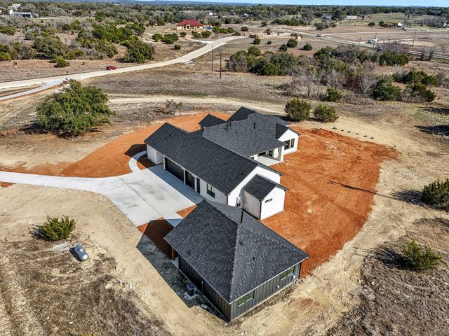138 Cloudwood Ranch RD, Briggs, TX 78608