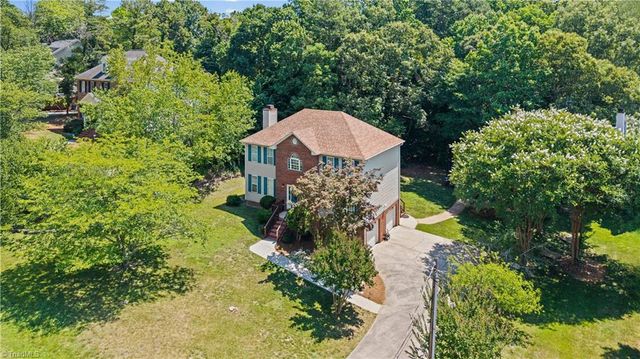 7626 Rolling Oak Court, Clemmons, NC 27012