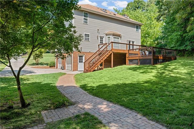 7626 Rolling Oak Court, Clemmons, NC 27012