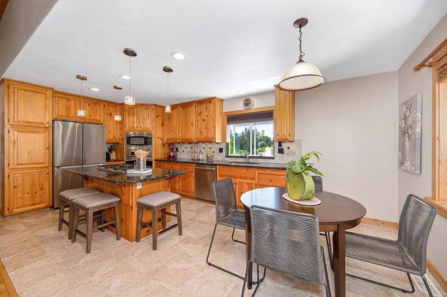 12590 Crimson Ct, Auburn, CA 95603