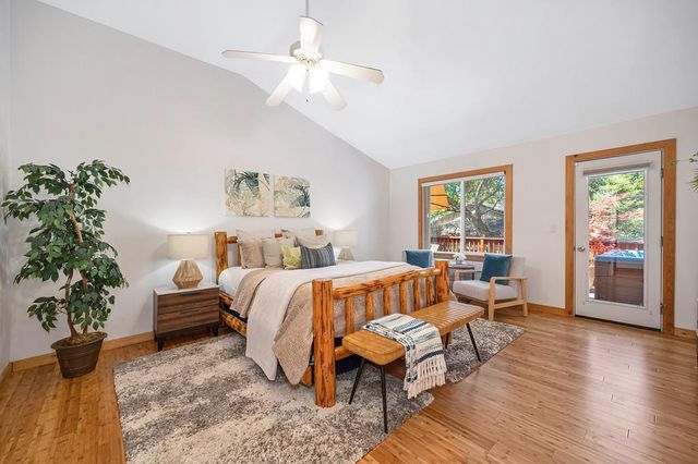 12590 Crimson Ct, Auburn, CA 95603