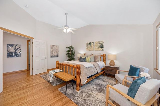 12590 Crimson Ct, Auburn, CA 95603