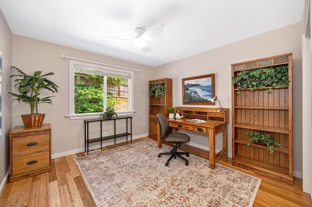 12590 Crimson Ct, Auburn, CA 95603