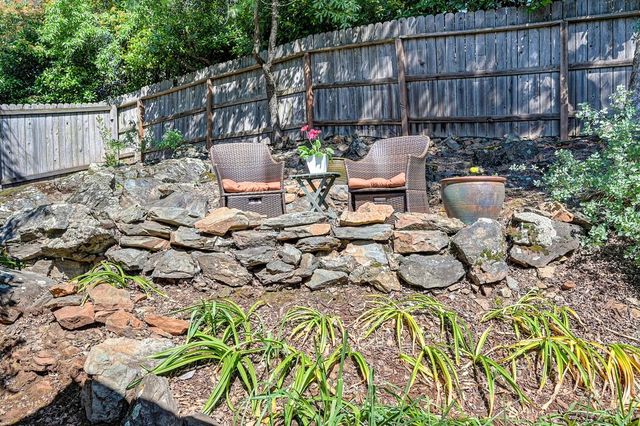 12590 Crimson Ct, Auburn, CA 95603