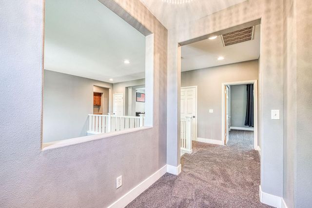 11079 E Mitchell Peak Way, Clovis, CA 93619