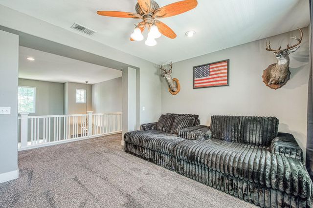 11079 E Mitchell Peak Way, Clovis, CA 93619