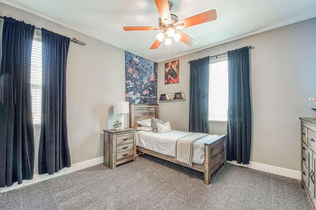 11079 E Mitchell Peak Way, Clovis, CA 93619