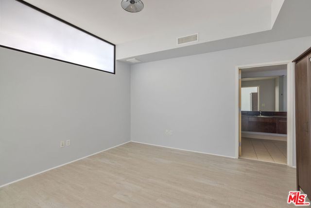1111 S Grand Avenue 1211, Los Angeles, CA 90015