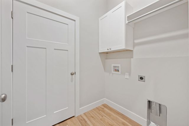 501 E Elmwood St, Park City, KS 67147