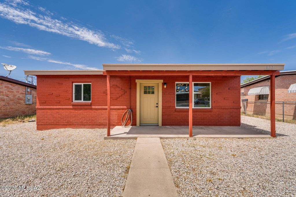 Image 1 of property listing at 827 E Lester Street, Tucson, AZ 85719