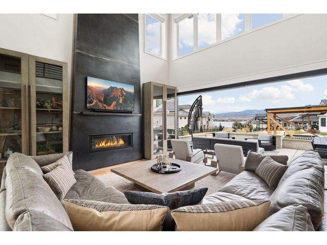 2311 Sugarloaf Rd, Berthoud, CO 80513