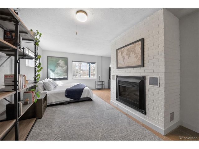 9095 W Mississippi Ave, Lakewood, CO 80226