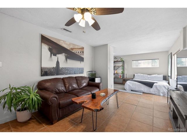 9095 W Mississippi Ave, Lakewood, CO 80226