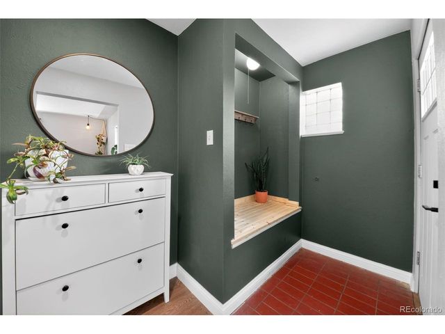 9095 W Mississippi Ave, Lakewood, CO 80226