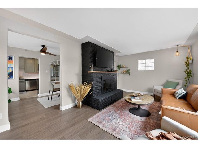 9095 W Mississippi Ave, Lakewood, CO 80226