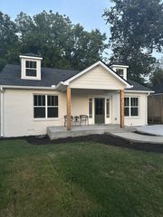 3220 Kinross Ave, Nashville, TN 37211