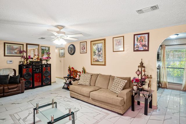 7716 FM 1532, Ladonia, TX 75449