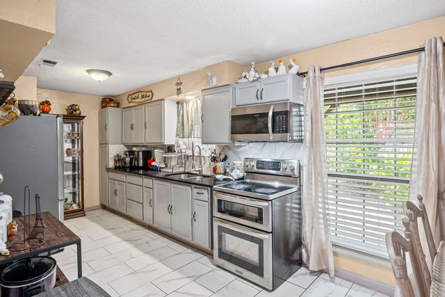 7716 FM 1532, Ladonia, TX 75449