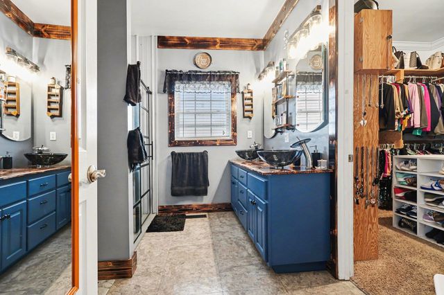 524 Dillon Street, Chesnee, SC 29323