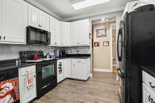 524 Dillon Street, Chesnee, SC 29323