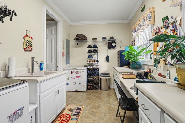 524 Dillon Street, Chesnee, SC 29323