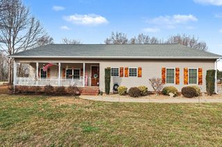 524 Dillon Street, Chesnee, SC 29323