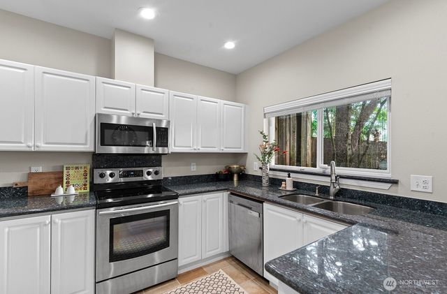 401 S 51st Court, Renton, WA 98055