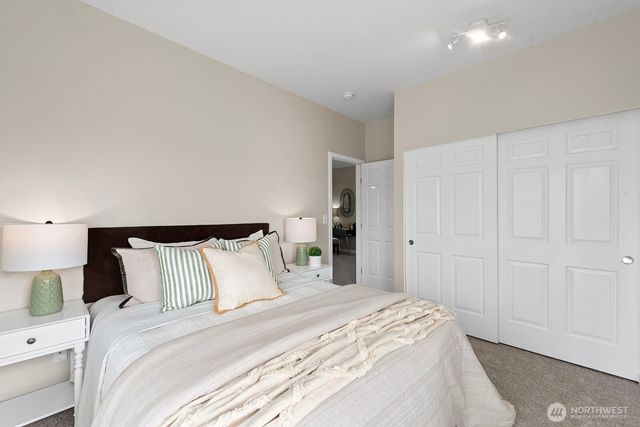 401 S 51st Court, Renton, WA 98055