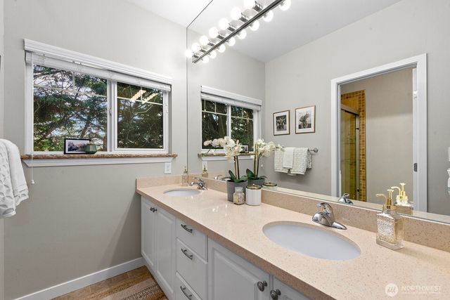 401 S 51st Court, Renton, WA 98055