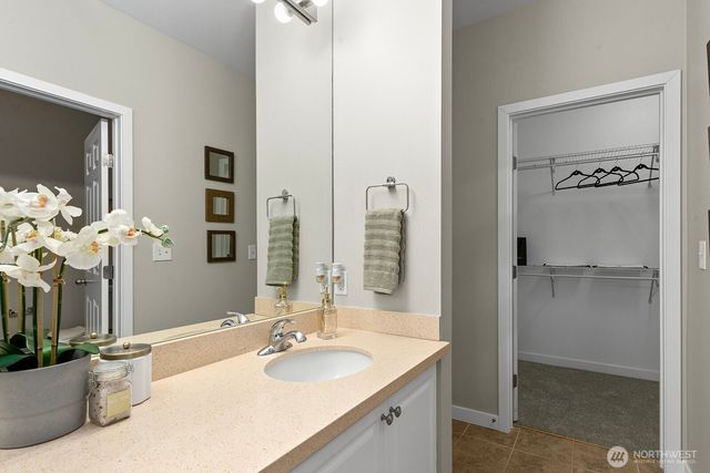 401 S 51st Court, Renton, WA 98055