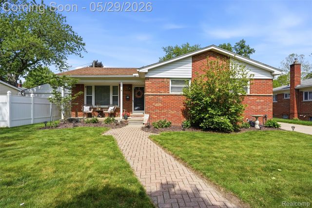 14338 Shadywood Drive, Plymouth Charter Township, MI 48170